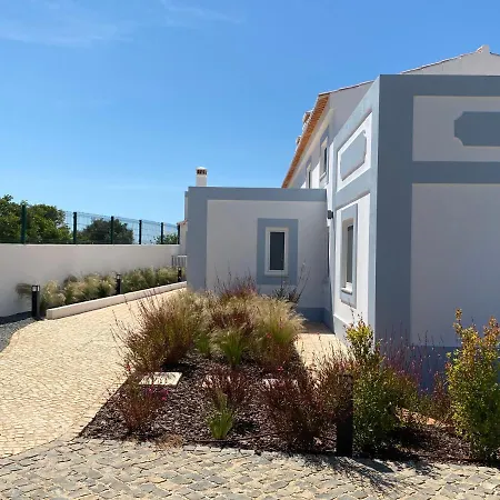 Luxury Villa, Ocean View, Private Heated Pool *