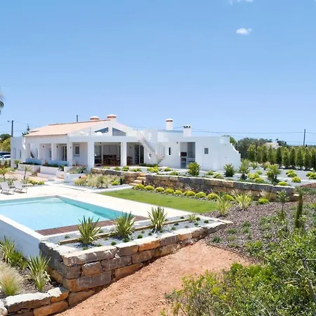 Villa Luxury Villa, Ocean View, Private Heated Pool *