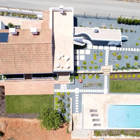 Luxury Villa, Ocean View, Private Heated Pool Ferragudo (Faro)