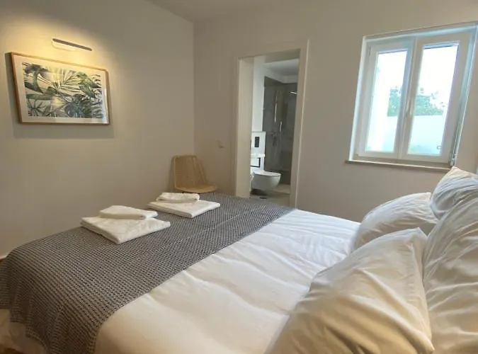 Villa Luxury Villa, Ocean View, Private Heated Pool Ferragudo (Faro)