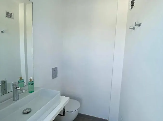 Luxury Villa, Ocean View, Private Heated Pool *