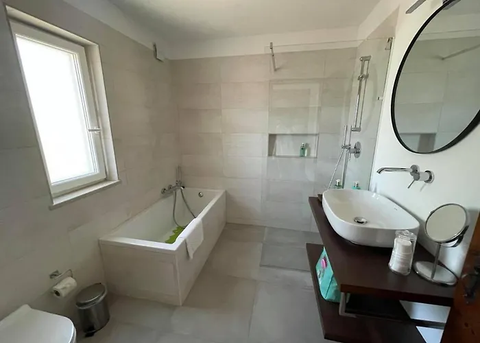 Luxury Villa, Ocean View, Private Heated Pool