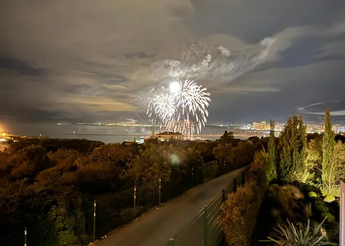 Villa Luxury Villa, Ocean View, Private Heated Pool Ferragudo